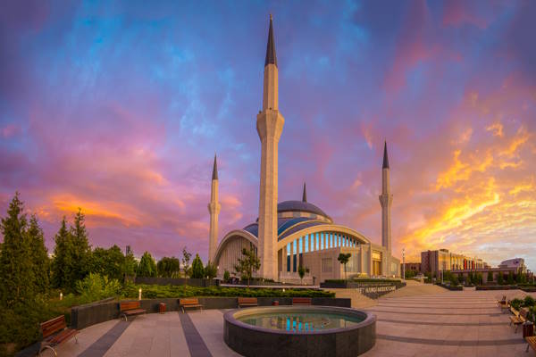 Hamdi Akseki Moschee