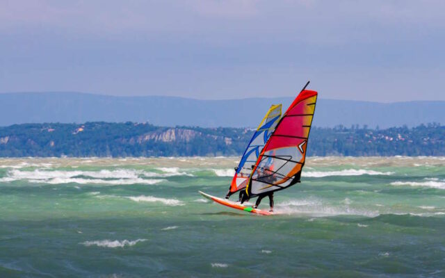 Surfer auf dem Balaton