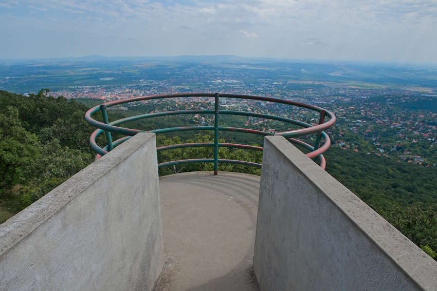 Aussichtsplattform im Mecsek-Gebirge